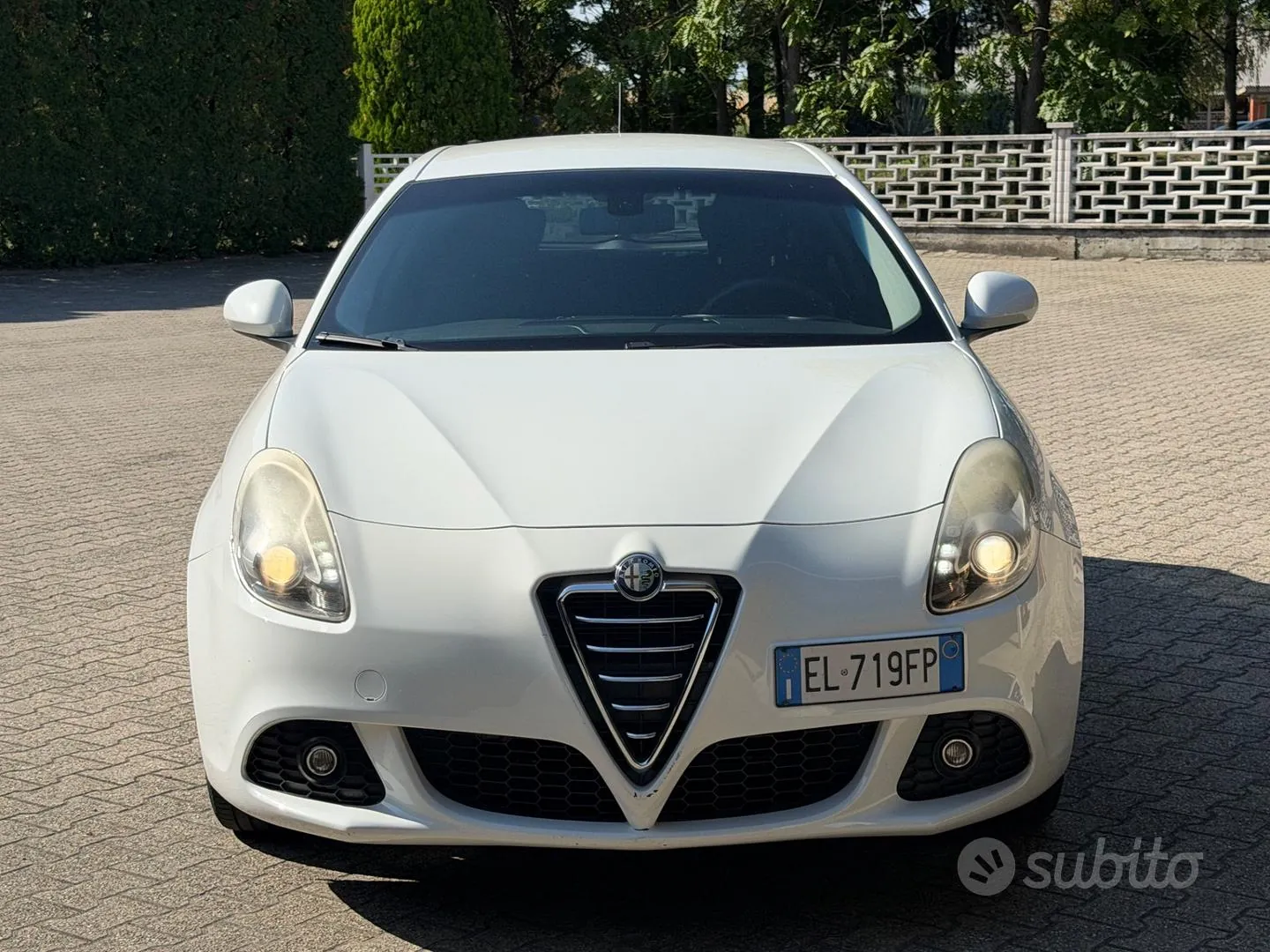 Alfa Romeo Giulietta 2012 photo 2