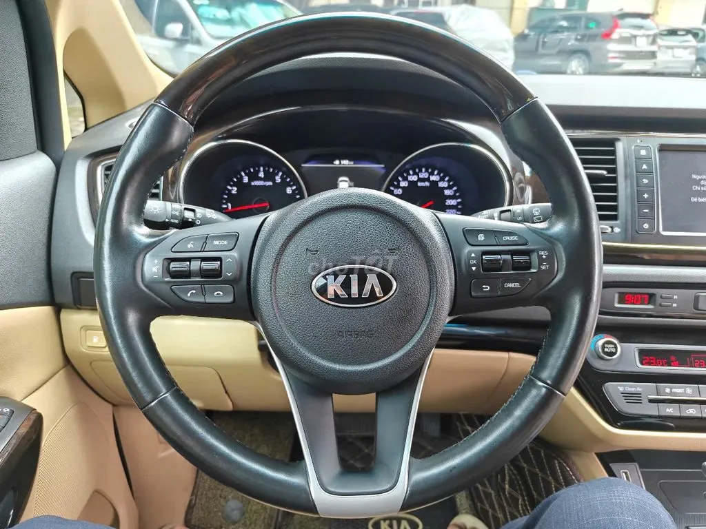Kia Sedona 2021 photo 5