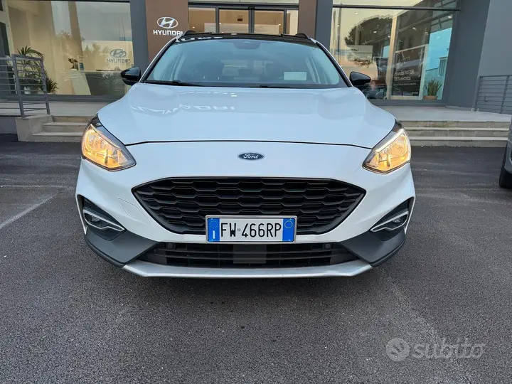 Ford Focus 2019 photo 3