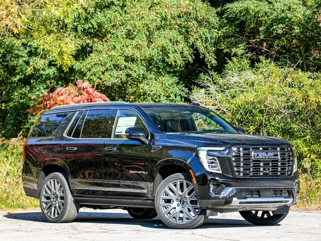 GMC Yukon 2027 photo 2