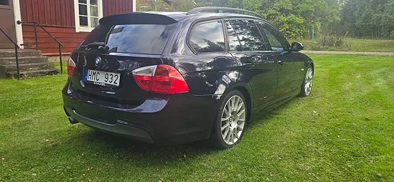 BMW 320I 2008 photo 4