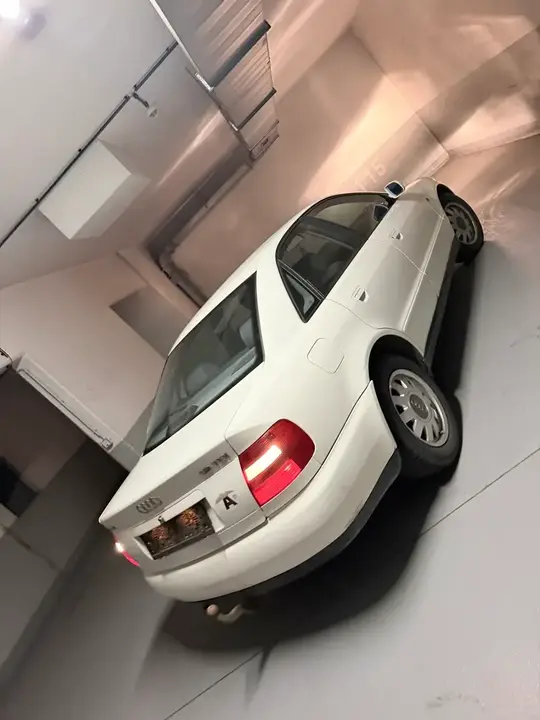 Audi A4 1999 photo 3