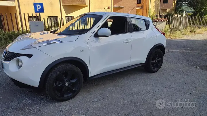 Nissan Juke 2011 photo 2