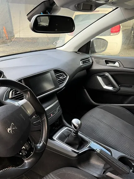 Peugeot 308 2016 photo 3