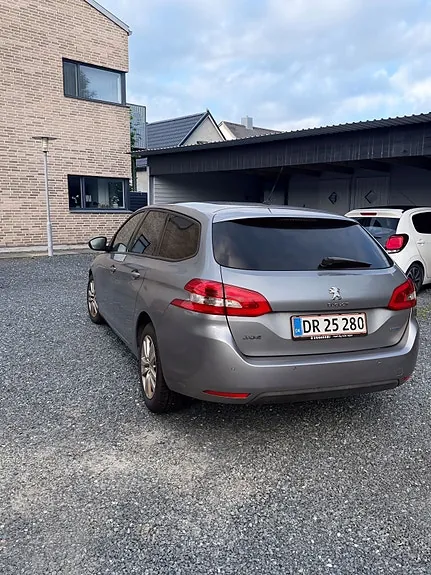 Peugeot 308 2016 photo 2