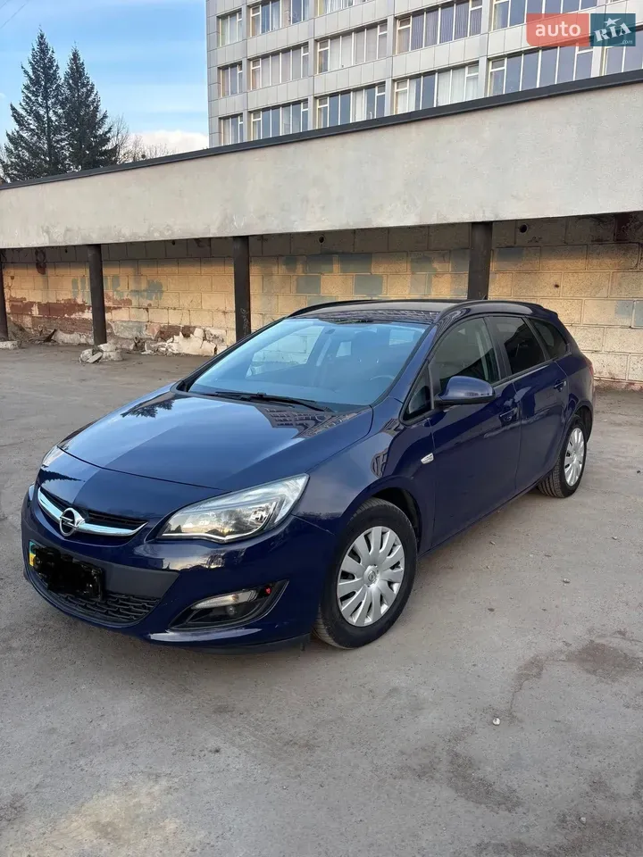 Opel Astra 2014 photo 3