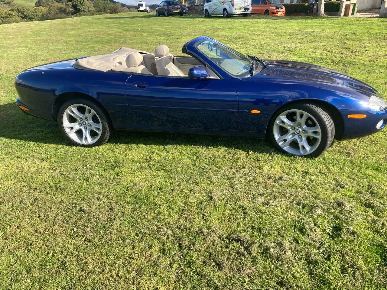 Jaguar Xk8 2002 photo 2