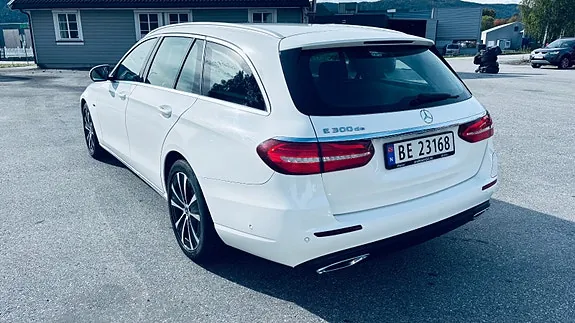 Mercedes-Benz E300 De 2020 photo 5