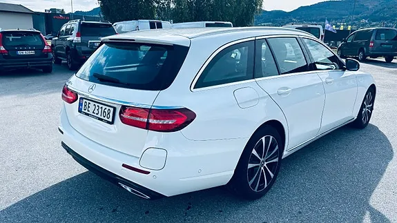 Mercedes-Benz E300 De 2020 photo 3