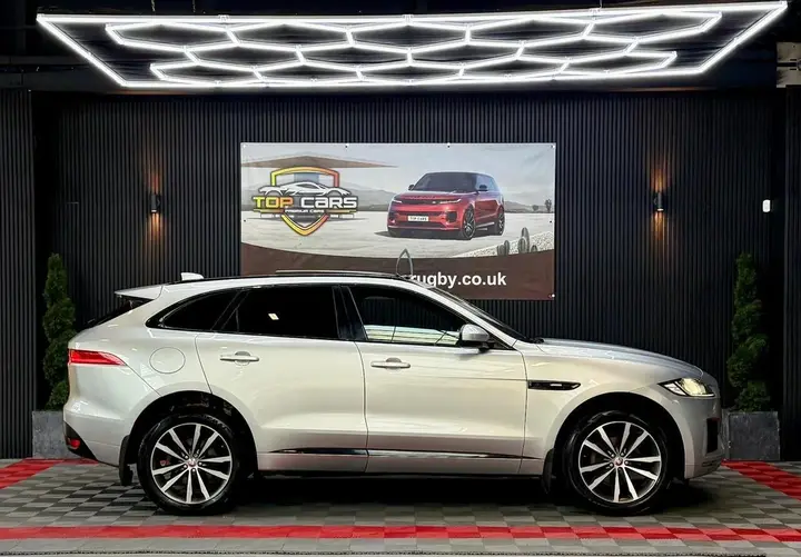Jaguar F-Pace 2018 photo 5