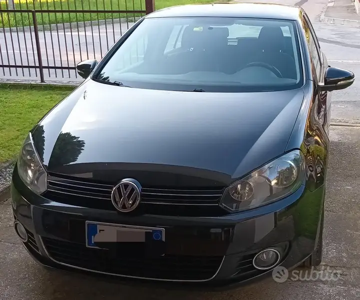 Volkswagen Golf 2010 photo 2
