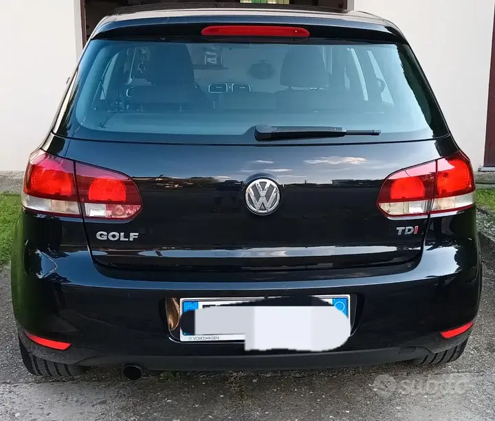 Volkswagen Golf 2010 photo 4