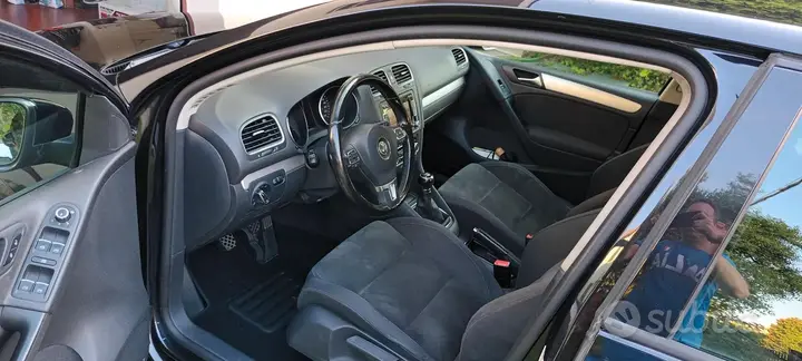 Volkswagen Golf 2010 photo 5