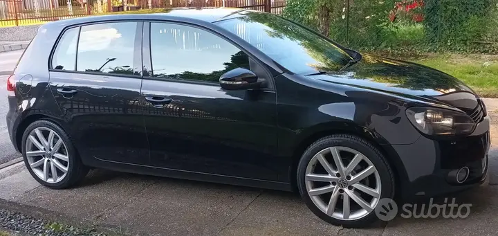 Volkswagen Golf 2010 photo 3