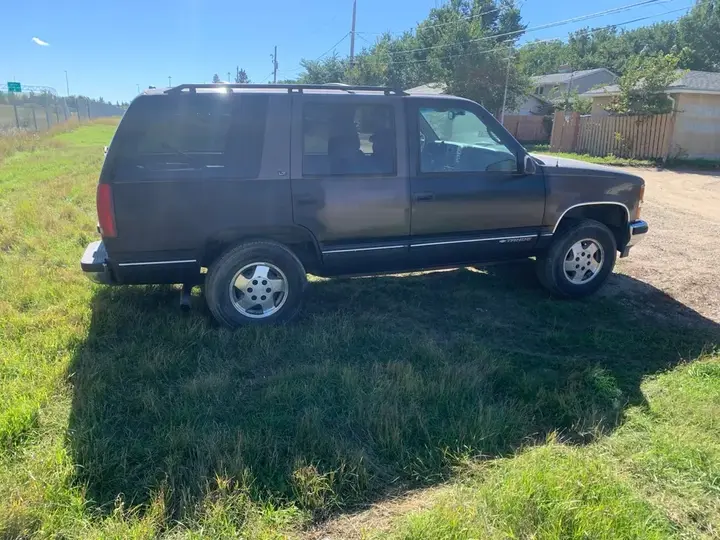 Chevrolet Tahoe 1997 photo 2