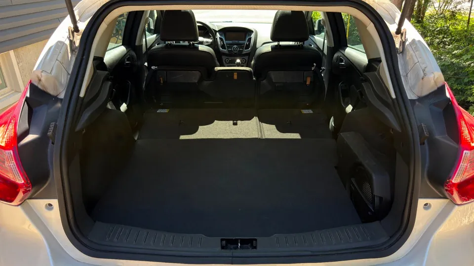 Ford Focus 2014 photo 3