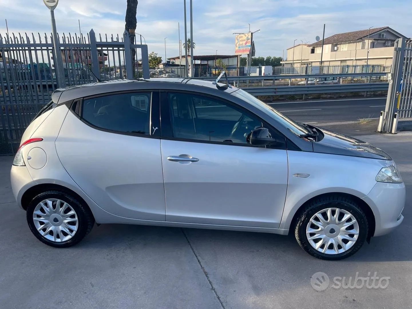 Lancia Ypsilon 2011 photo 3