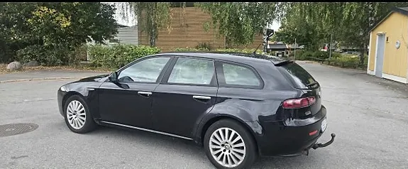 Alfa Romeo 159 2009 photo 4
