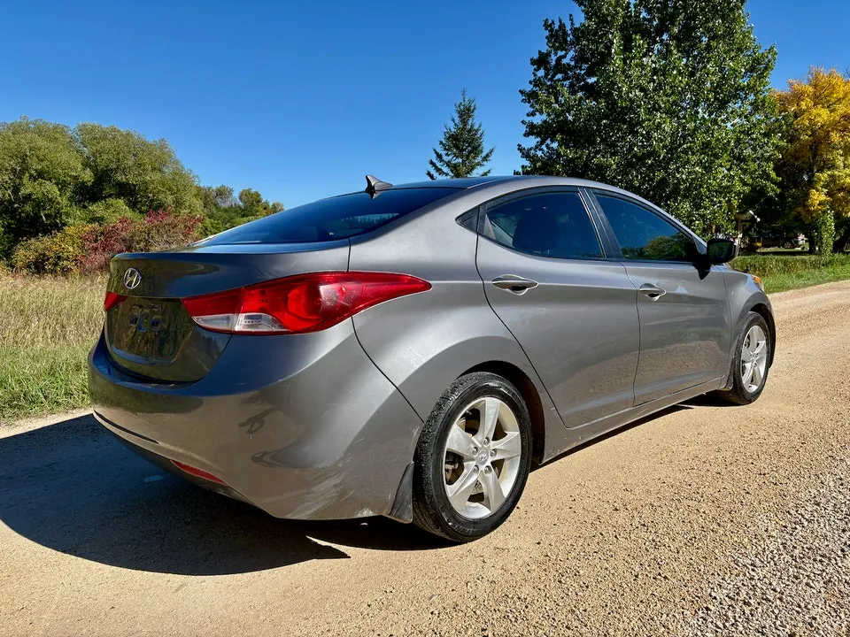 Hyundai Elantra 2012 photo 4
