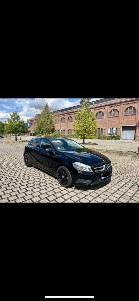 Mercedes-Benz A180