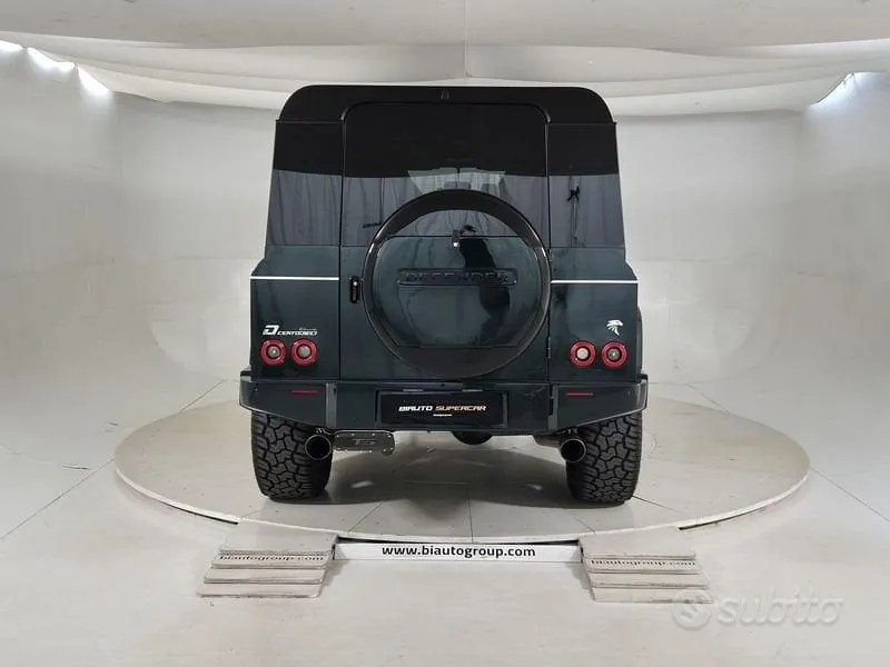 Land Rover Defender 2026 photo 3