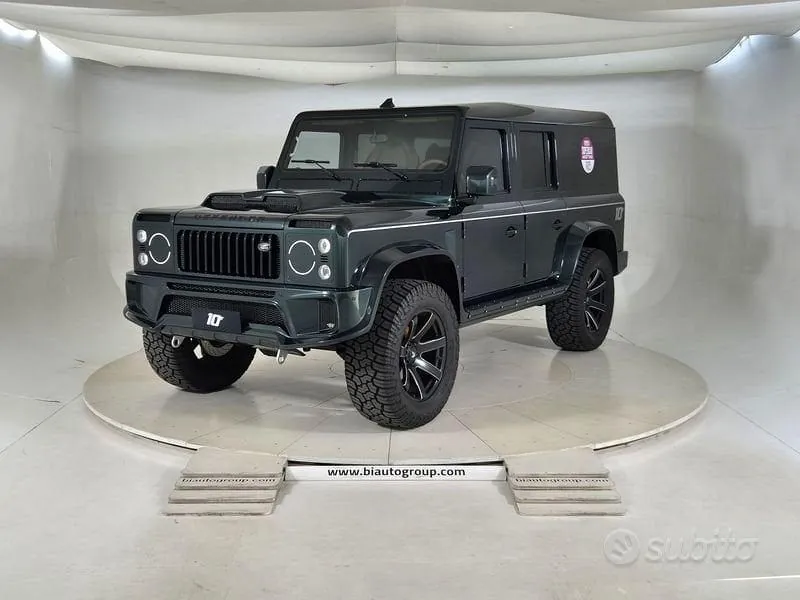 Land Rover Defender