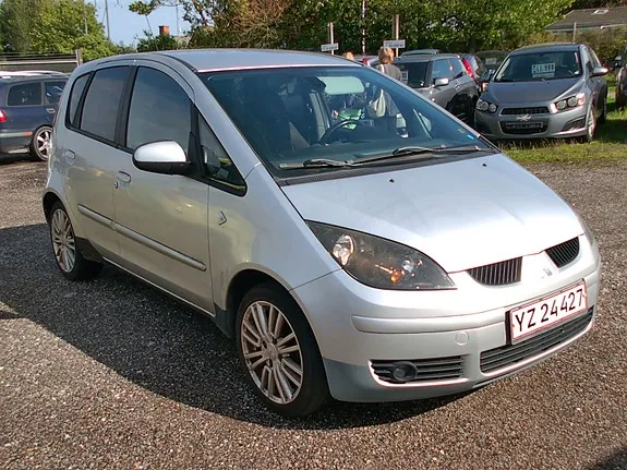 Mitsubishi Colt 2007 photo 3