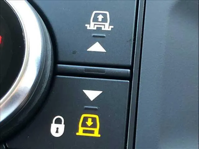 Land Rover Defender 110 2021 photo 5