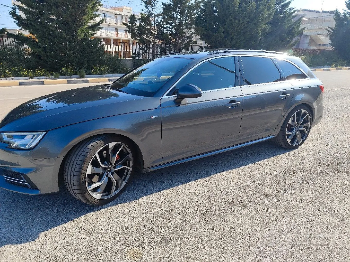 Audi A4 2017 photo 2