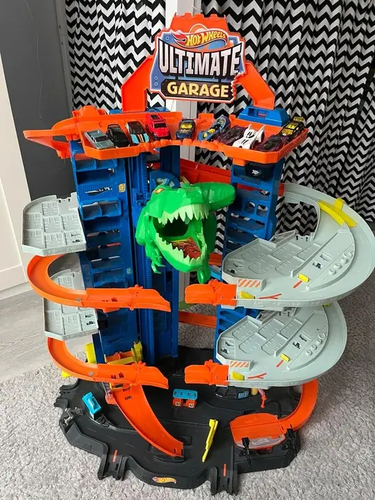 Hot Wheels Ultimate Garage
