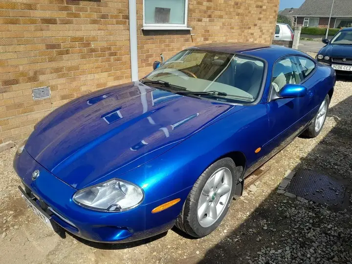Jaguar Xk8