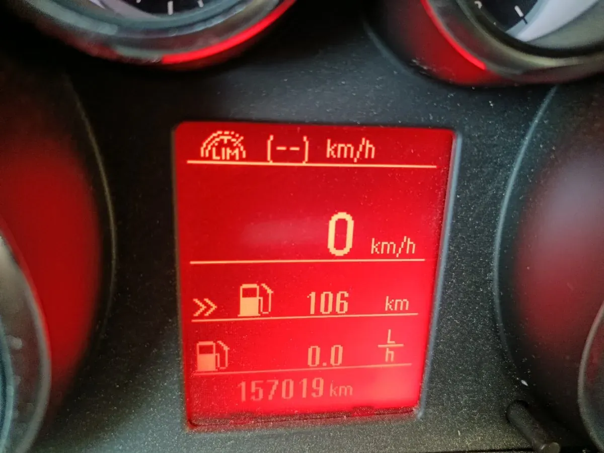 Opel Zafira Tourer 2013 photo 2