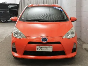 Toyota Aqua 2013 photo 5