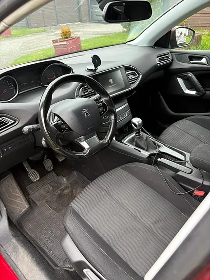 Peugeot 308 2015 photo 5