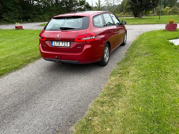 Peugeot 308 2015 photo 4