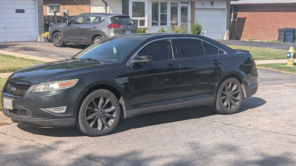 Ford Taurus