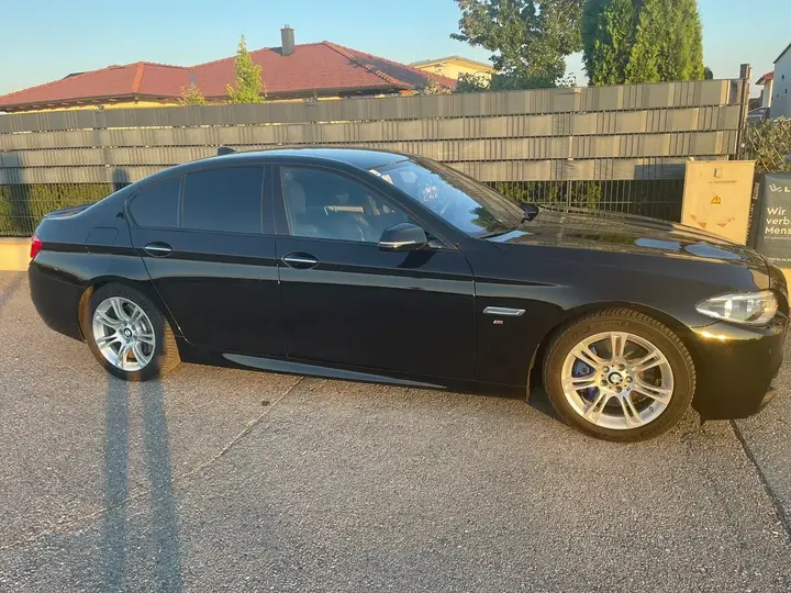 BMW 5 Series 2016 photo 3