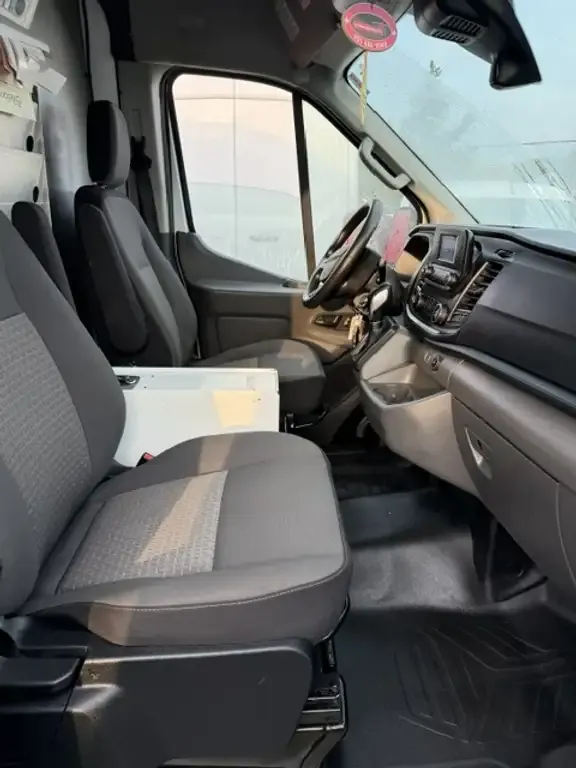 Ford Transit 2021 photo 4