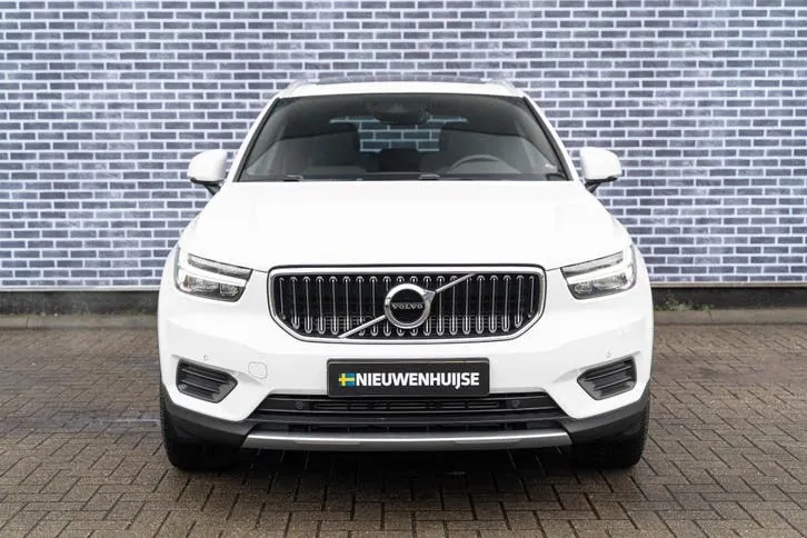 Volvo Xc40 2022 photo 2