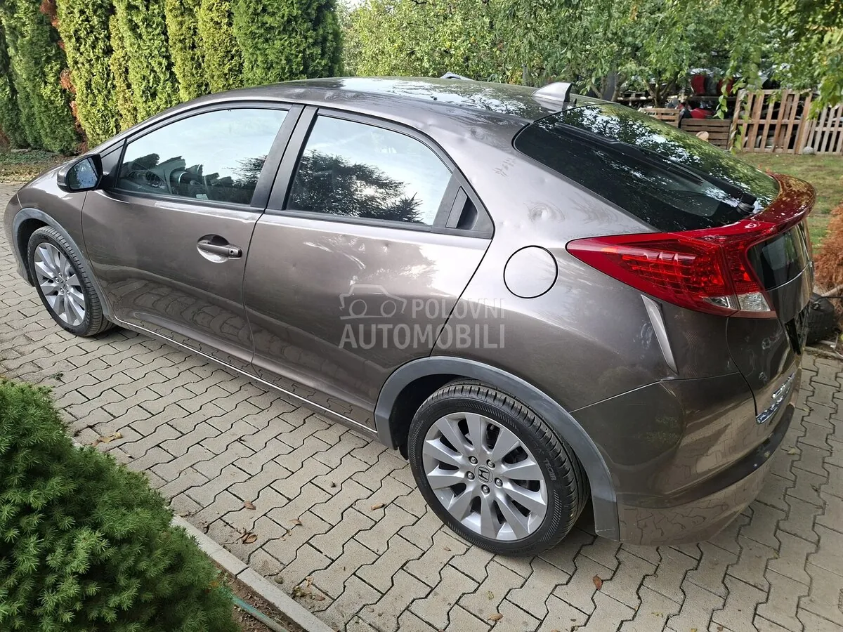 Honda Civic 2014 photo 2
