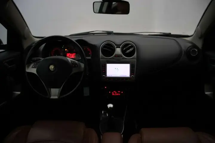 Alfa Romeo Mito 2012 photo 2