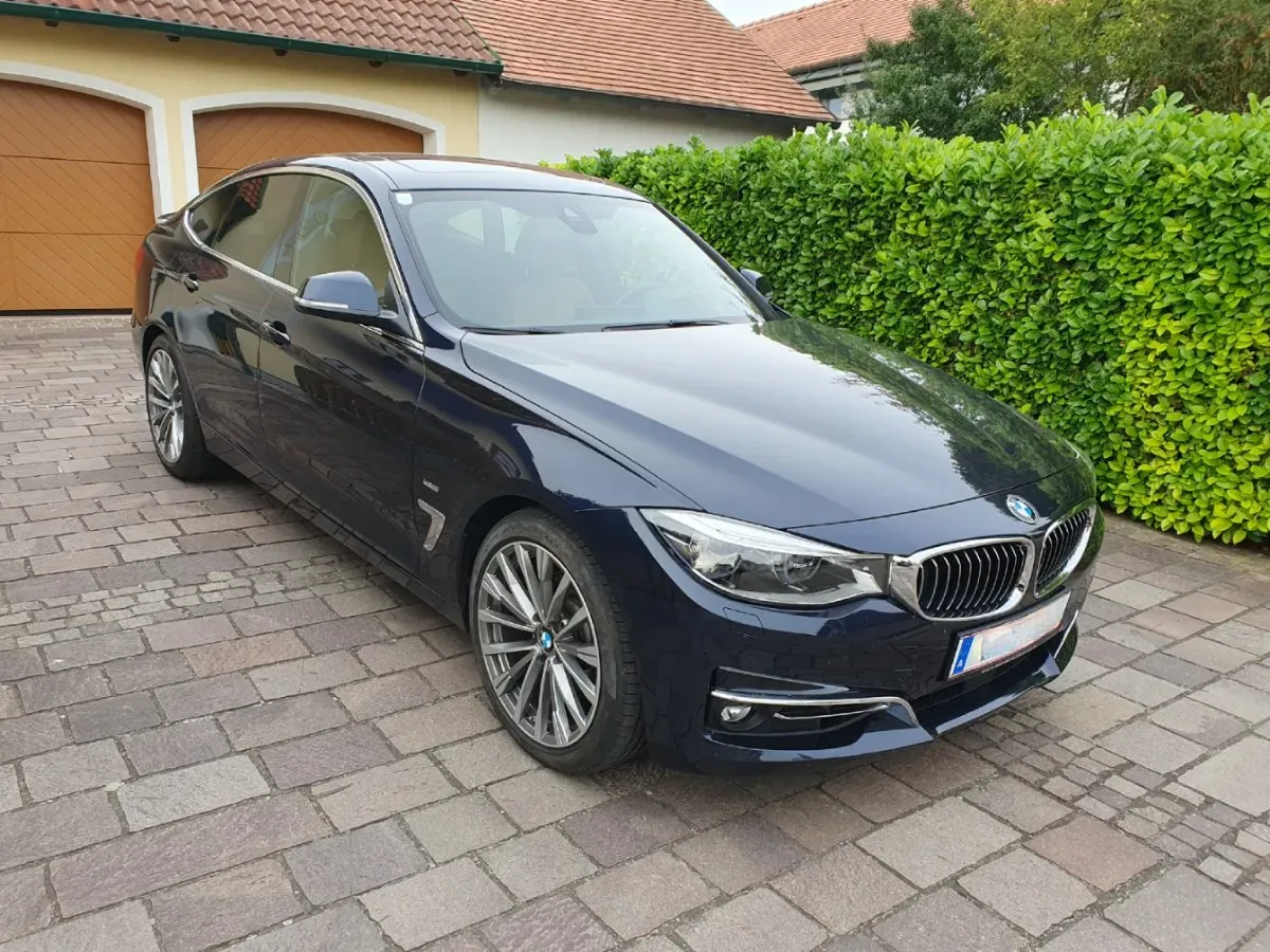 BMW 3 Series 2016 photo 3