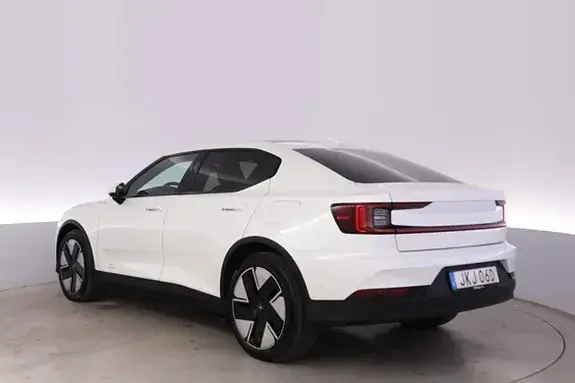 Polestar 2 2026 photo 3