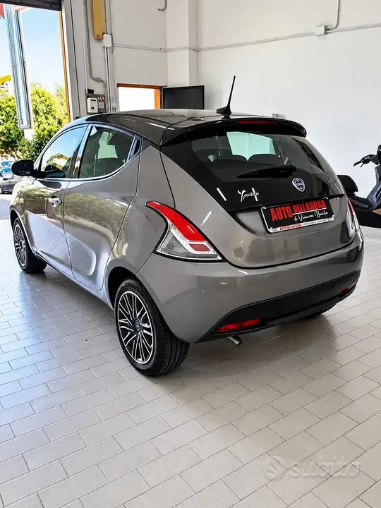 Lancia Ypsilon 2023 photo 4