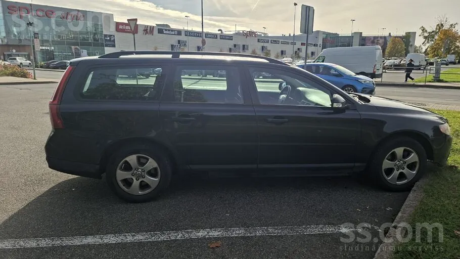 Volvo V70 2008 photo 3