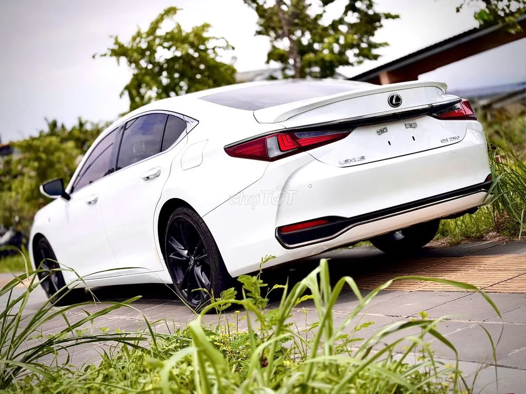 Lexus Es 2022 photo 3