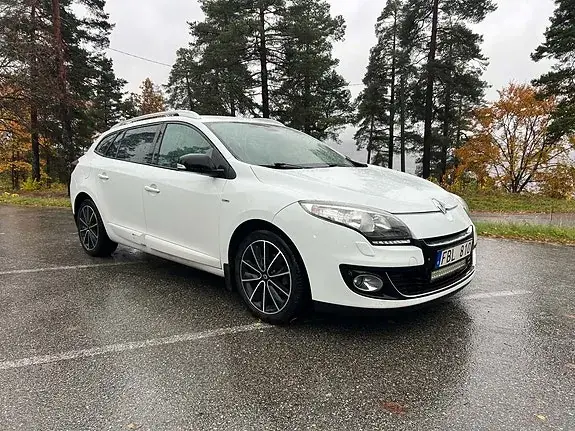 Renault Megane Iii 2012 photo 2