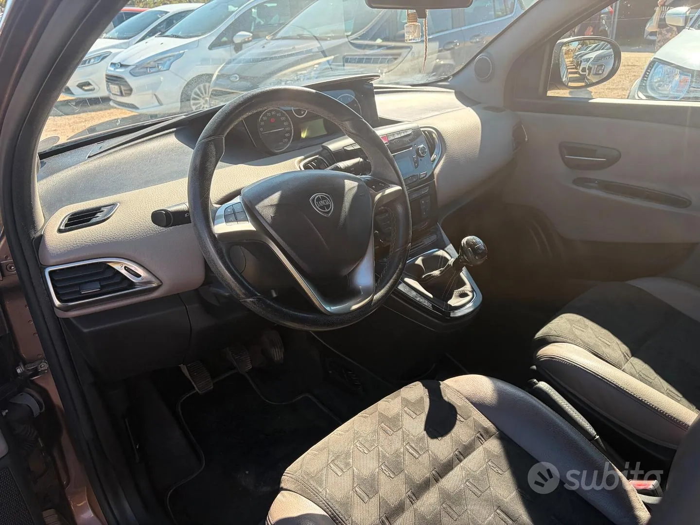 Lancia Ypsilon 2015 photo 5