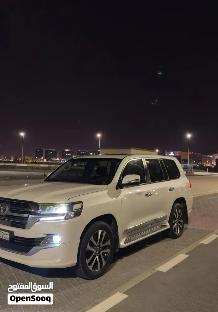Toyota Land Cruiser 2019 photo 3