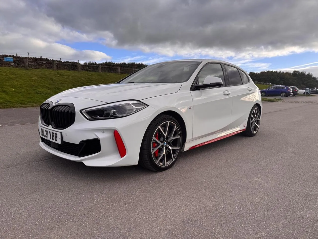 BMW 1 Series 2021 photo 2